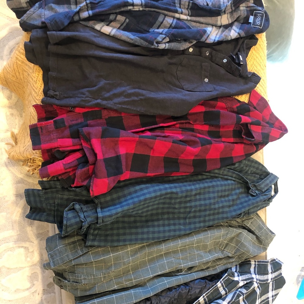 Mens long sleeves/flannels bundle (6 for $15)